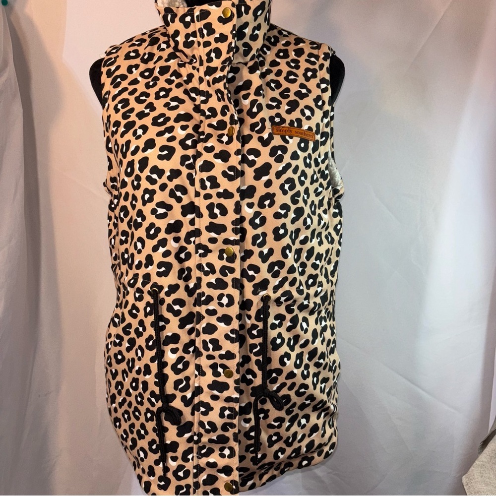 Simply Southern Women’s  Preppy Vest Leopard Zip-up Sherpa